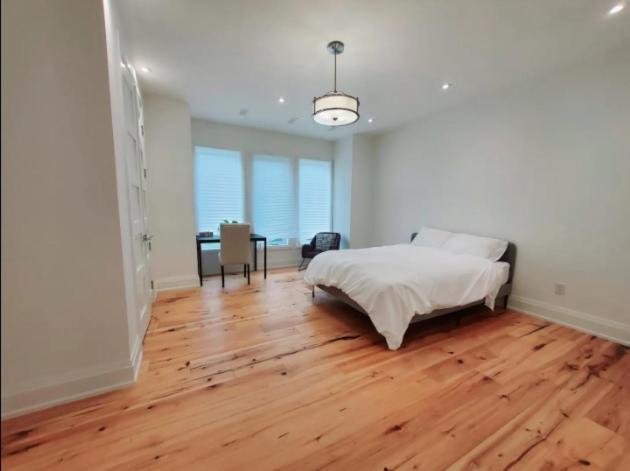Executive Room In Toronto Next To Yorkdale Shopping Centre Exterior foto